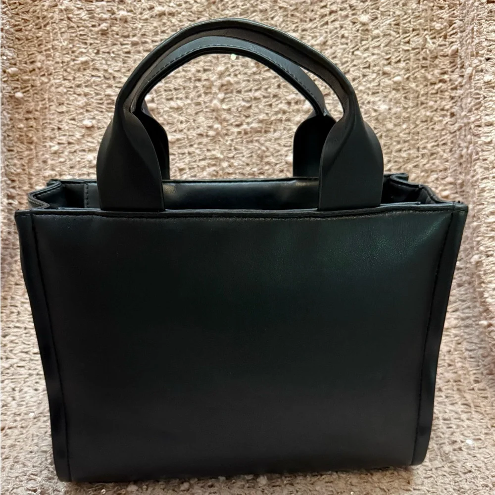 DKNY Black Handbag - Picture 2 of 11